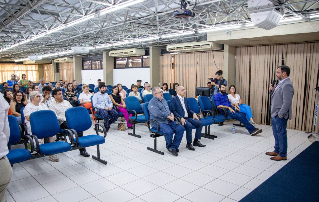 Governo e Fundect recebem novos integrantes do Programa Trainee de ...